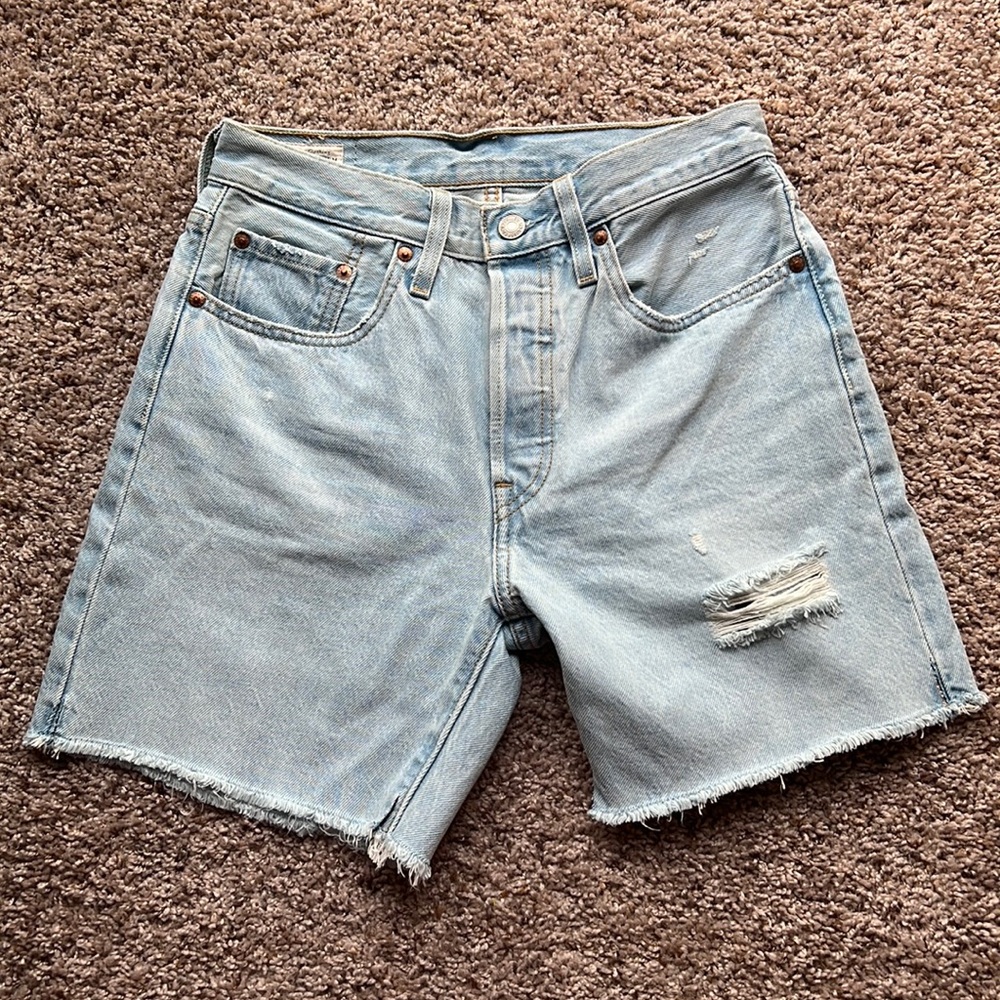 Levi’s midi 501’s